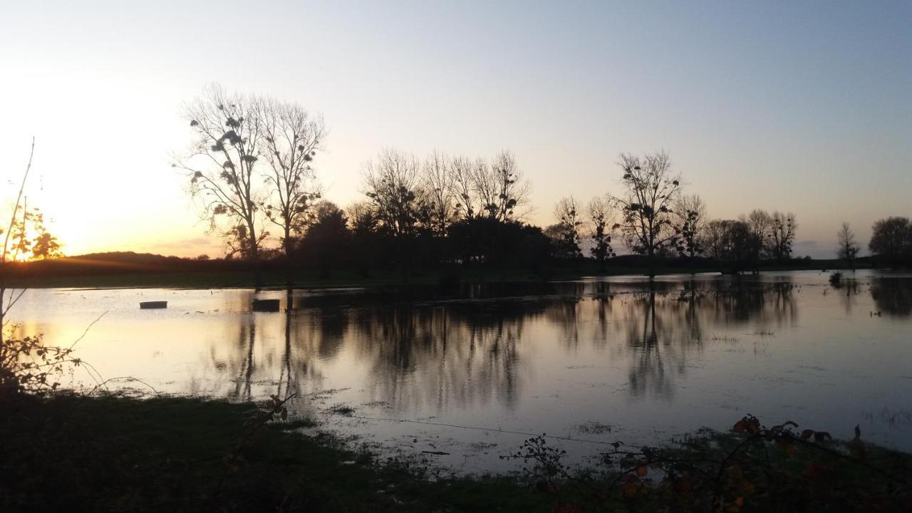 Vaintan B&B Dragey Bagian luar foto